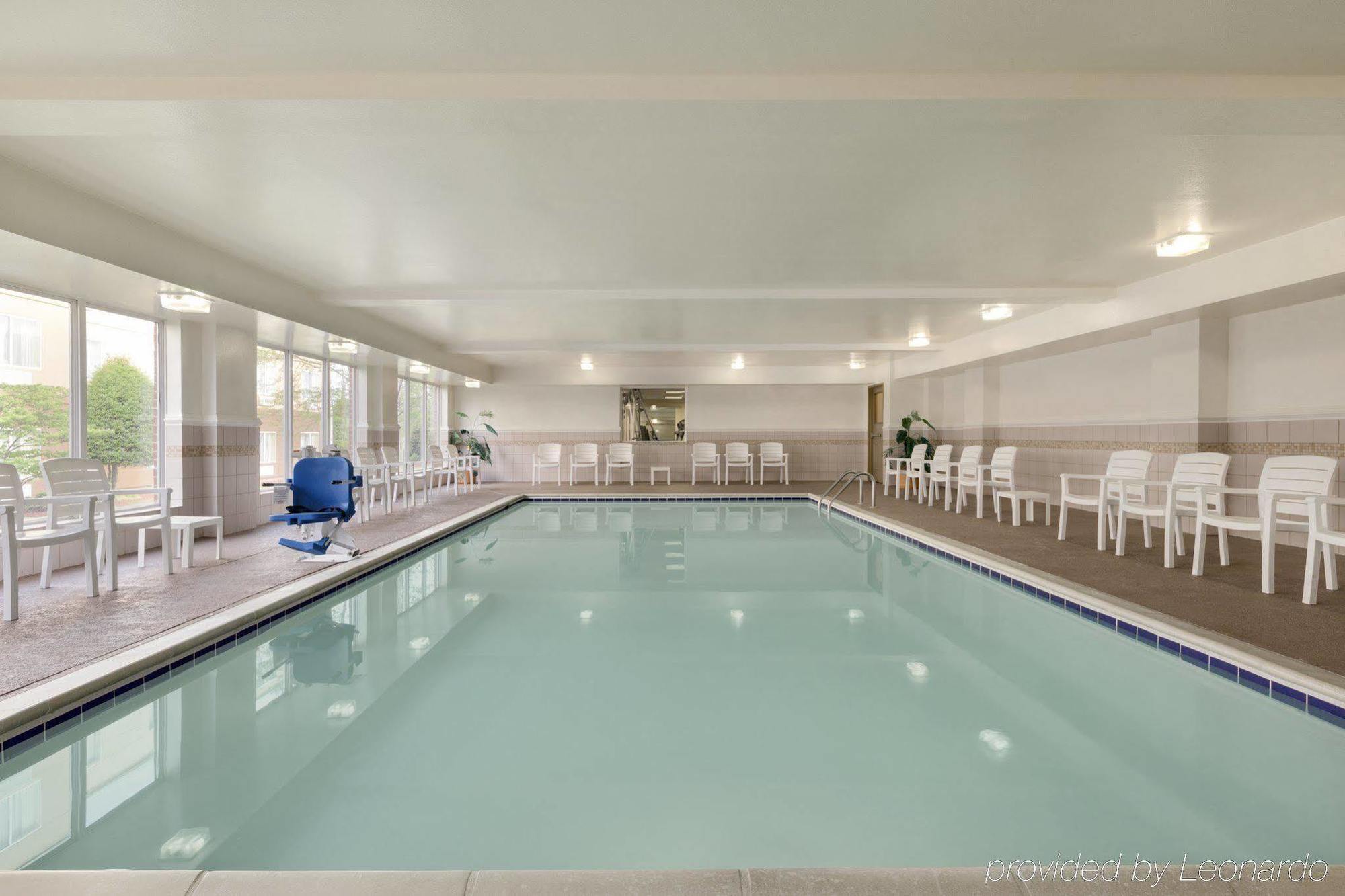 Country Inn & Suites By Radisson, Chester, Va Dış mekan fotoğraf